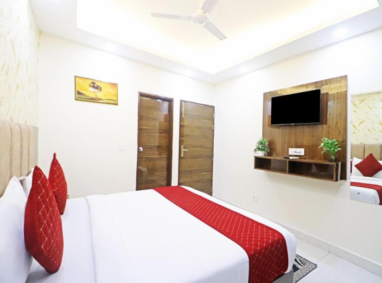 Hotel Vijaydeep Palace Near Delhi Airport Új-Delhi Kültér fotó
